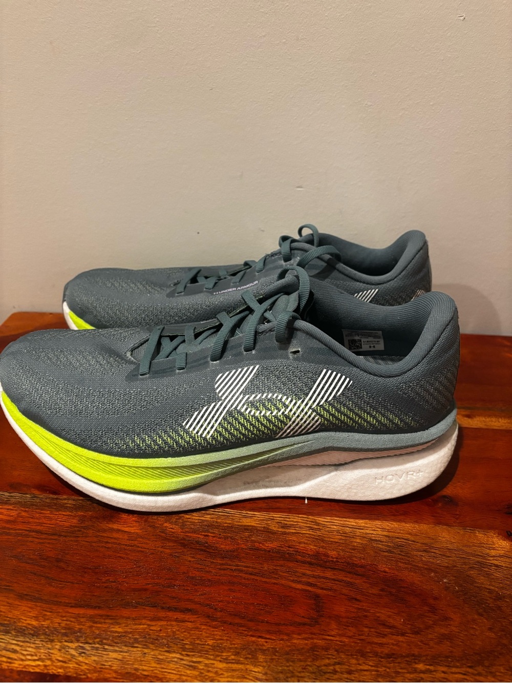 Under Armour Velociti Pro 2 - men’s 10/womens 11.5